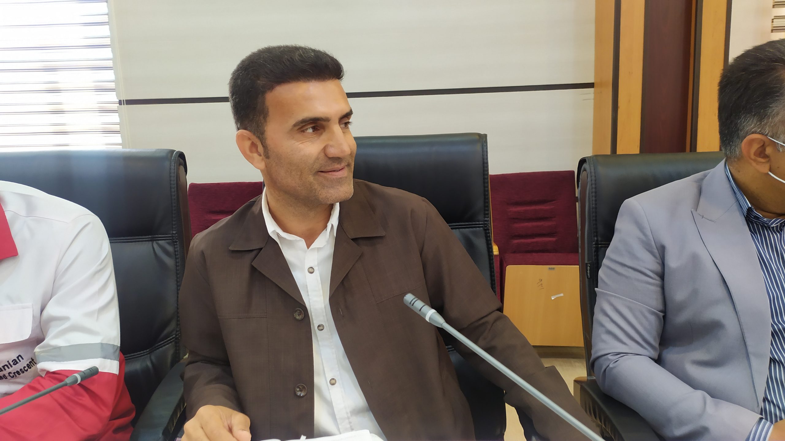 راهی: ۶۰۰ میلیارد ریال برای تکمیل طرح های ورزشی گچساران نیاز است/ ۹ زمین چمن مصنوعی فرسوده و  نیازمند بازسازی است