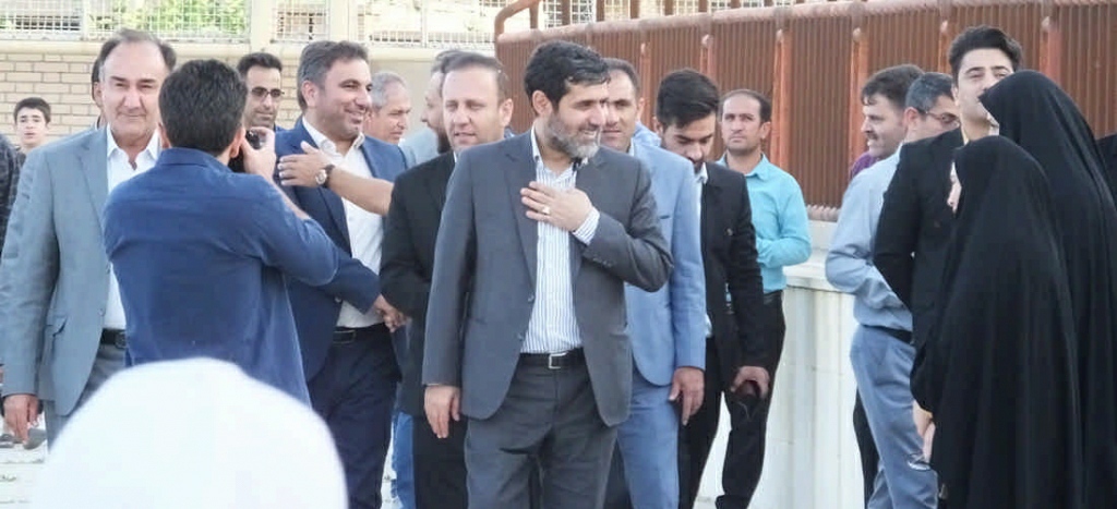 بزرگترین زمین چمن مصنوعی دانش آموزی در گچساران افتتاح شد+تصاویر بزرگترین زمین چمن مصنوعی دانش آموزی در گچساران افتتاح شد+تصاویر