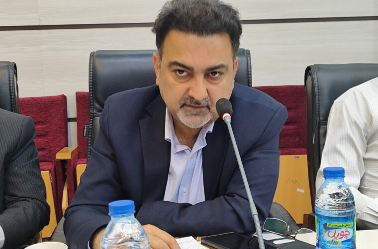 تجلیل میدانی مدیریت شهری دوگنبدان از کارگران واحدهای خدمات، فضای سبز و امانی به مناسبت روز کارگر