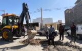تلاش‌های بی‌وقفه شهرداری برای رفع مشکل مسدود شدن مسیر  چهار راه نماز تا پمپ بنزین کرمیان