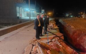 بازدید مدیرعامل آبفای کهگیلویه و بویراحمد از عملیات رفع شکستگی خط انتقال فاضلاب دوگنبدان/تأکید رضایی بر مرمت پایدار و استاندارد خط انتقال فاضلاب در دوگنبدان